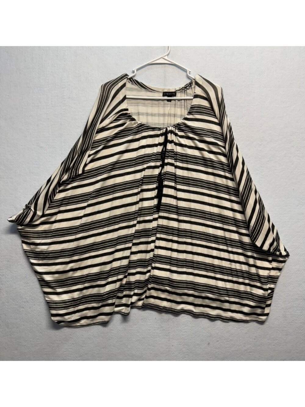 Lane Bryant Black & White Striped Batwing Top Size 26/28 Drawstring Neckline